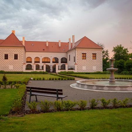 Vladislav Hotel Zamek Valec المظهر الخارجي الصورة