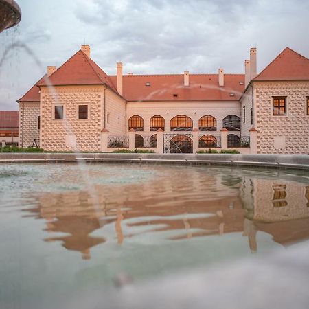 Vladislav Hotel Zamek Valec المظهر الخارجي الصورة