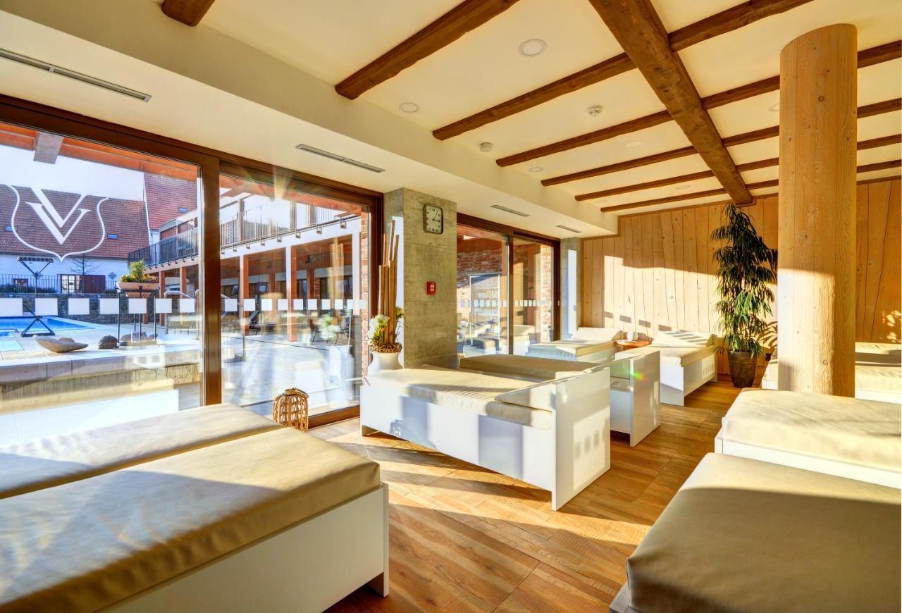 Vladislav Hotel Zamek Valec المظهر الخارجي الصورة