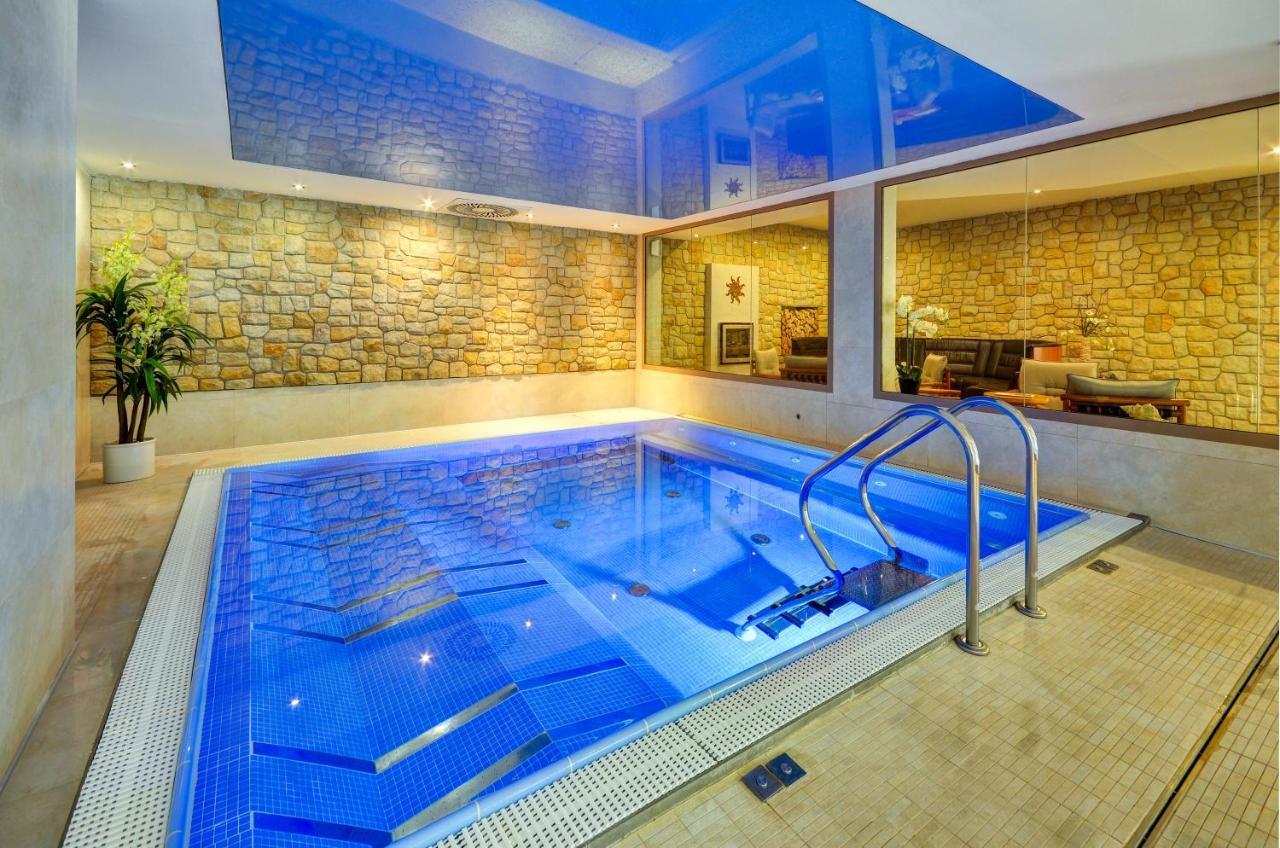 Vladislav Hotel Zamek Valec المظهر الخارجي الصورة