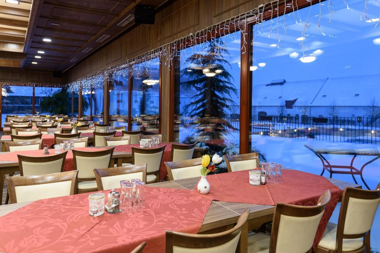 Vladislav Hotel Zamek Valec المظهر الخارجي الصورة