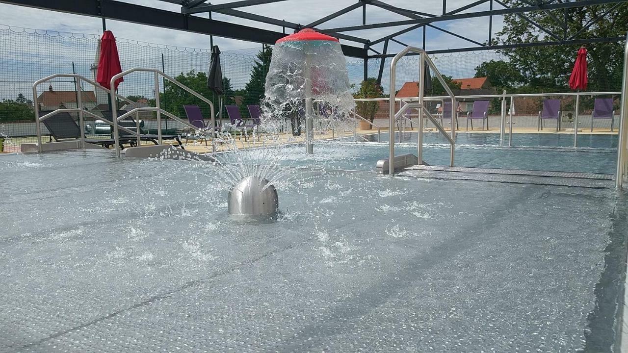 Vladislav Hotel Zamek Valec المظهر الخارجي الصورة